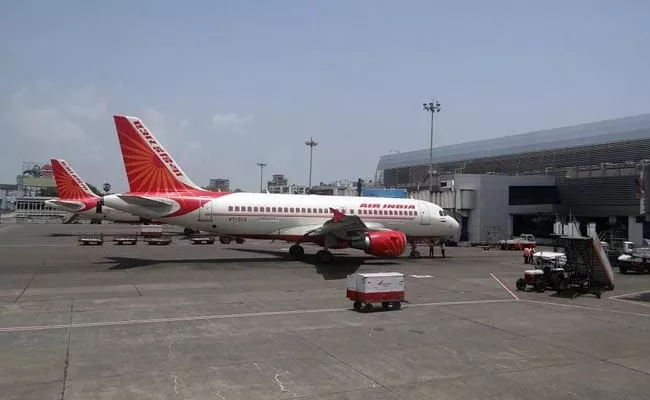 Air India Pilot Alleges Senior Asked Inappropriate Questions - Sakshi