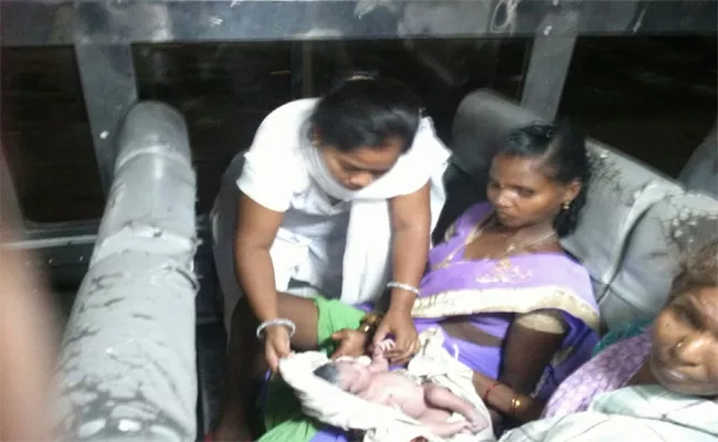 Women Gave Birth To Child With Help Of ANM's In Vijayanagaram - Sakshi