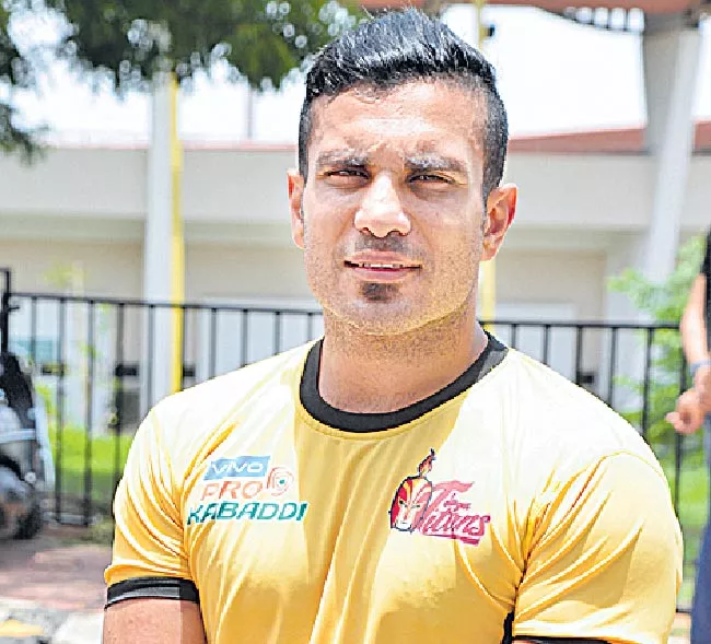 Abozar Mighani to captain Telugu Titans - Sakshi