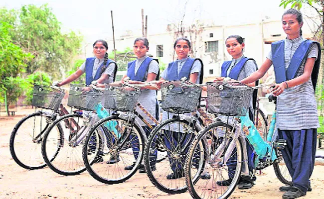 Medak Collector Plan For Give Bicycle To Government School Students - Sakshi