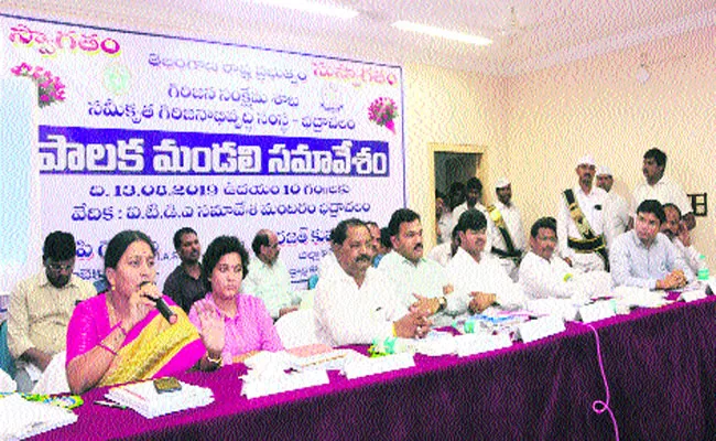 ITDA Officers Neglected On Tribals Development In Bhadrachalam - Sakshi
