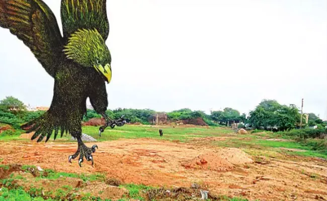 Officials Checks On Government Lands In Yadadri District - Sakshi