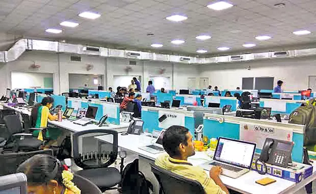 Indians Most of Time Online in Office Hours Said KPMG Survey - Sakshi