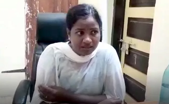 Gannavaram SI Clarification On Student Murali Suicide Case - Sakshi