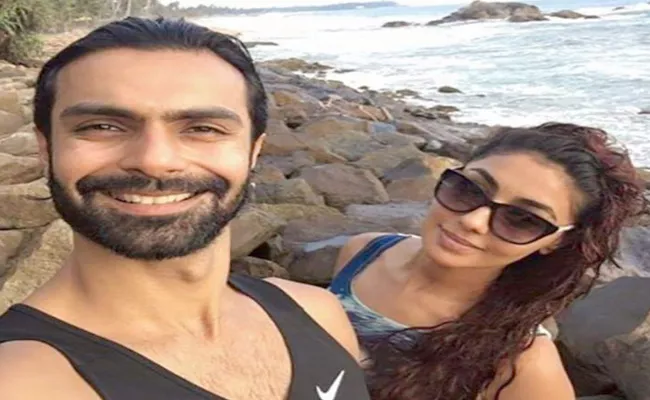 Ashmit Patel And Mahek Chahal Call Off Their Engagement - Sakshi