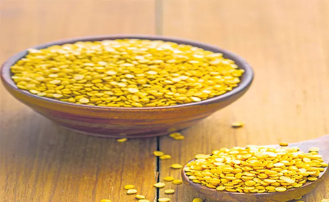 Oils And Pulses Prices Are Increase In Sankranthi Festival At Telangana - Sakshi