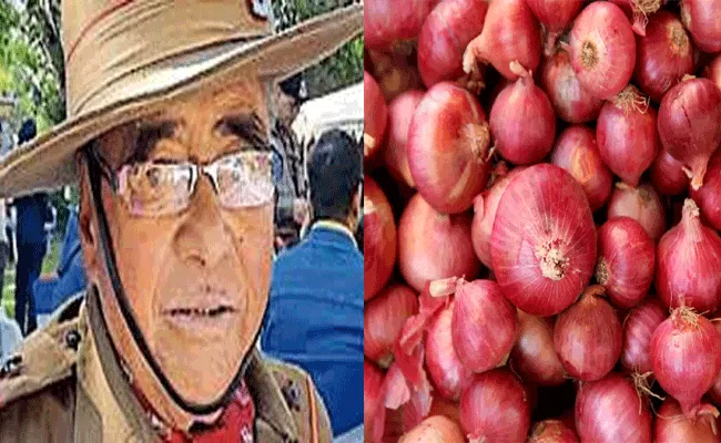 Ashoka Chakra Award Winner Mutup Plans To Carry Back Onions To Leh - Sakshi