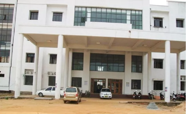 Ragging Fear in Students RIMS Medical College Srikakulam - Sakshi