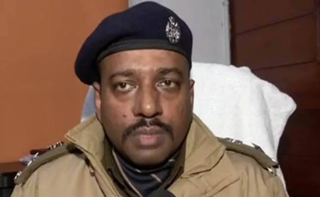 Senior Delhi Cop Removed After Firing Incidents At Anti CAA Protest - Sakshi