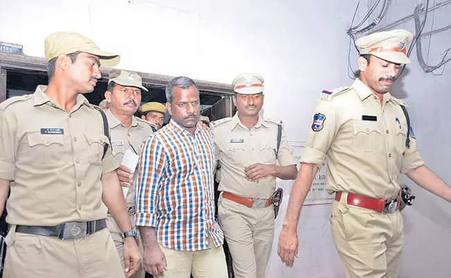 Police Successfully Chase Hajipur Srinivas Reddy Case - Sakshi
