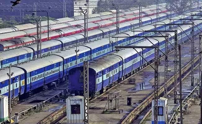 Coronavirus Indian Railways Said Refund For All Passengers Train Ticket - Sakshi
