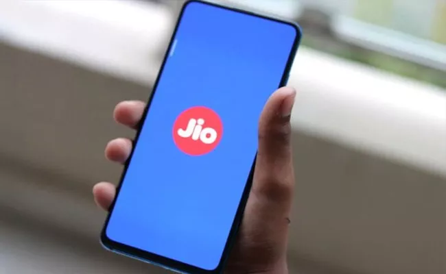 Reliance Jio Provide 100 Call Mins, 100 SMS for Free To JioPhone Users Until 17th April - Sakshi