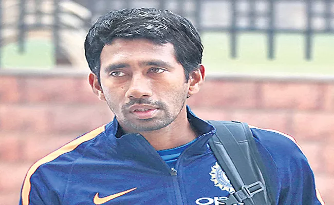 My Father Helped Me In Practice Session Says Wriddhiman Saha - Sakshi