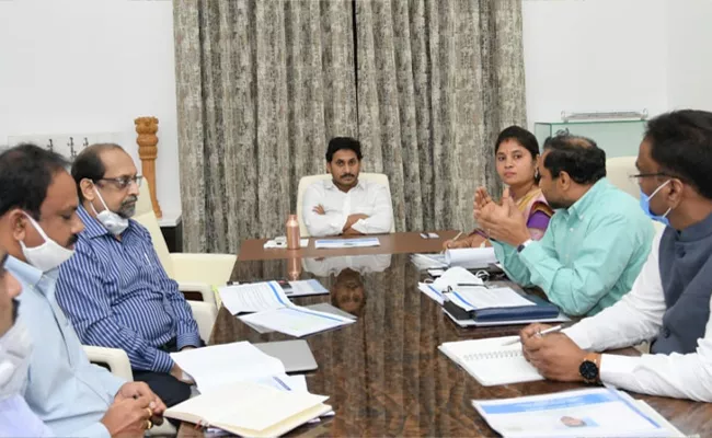 YS Jagan Mohan Reddy Holds Review Meeting On ROFR Rails - Sakshi