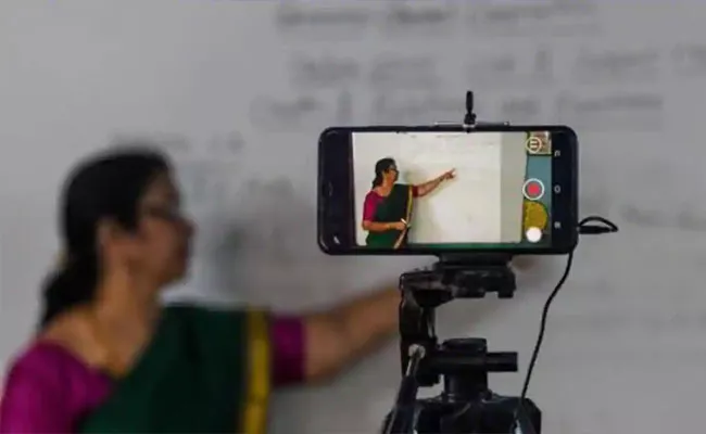 Survey: 58000 Students In Prayagraj Lack Gadgets For Online Studies - Sakshi