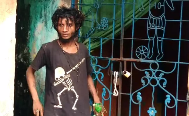Psycho Hulchul With Skull In Visakha - Sakshi