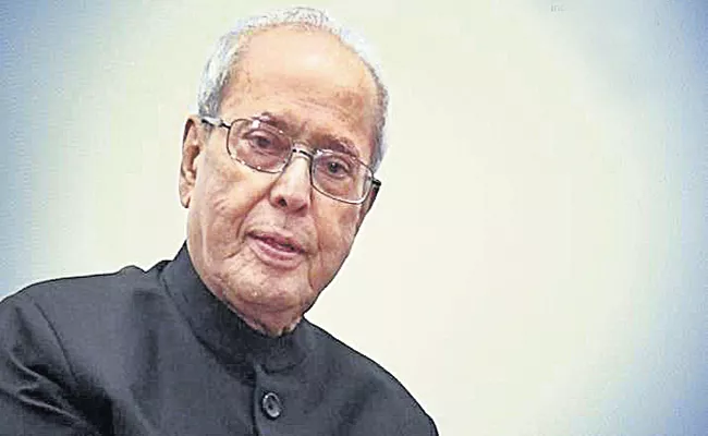 Pranab Mukherjee Last Book The Presidential Years Led To Controversy In His Home - Sakshi