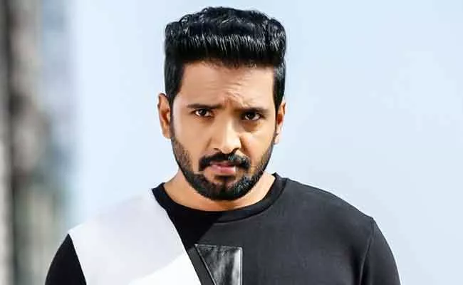 Santhanam Says Rajya Seat For Joining Of Political Party In Tamil Nadu - Sakshi