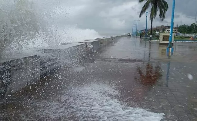 Cyclone Yaas Effect On Andhra Pradesh - Sakshi