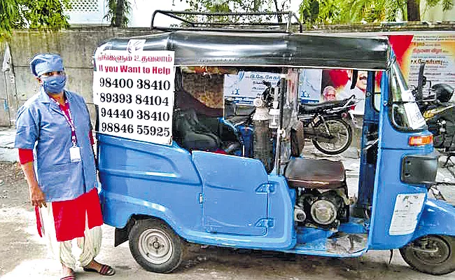 Chennai: Seetha Devi Runs Oxygen Auto To Help Covid Patients - Sakshi