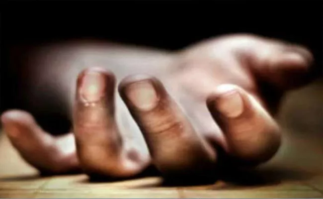 Man Lynched On Suspicion Of Child Abduction In Maharashtra - Sakshi
