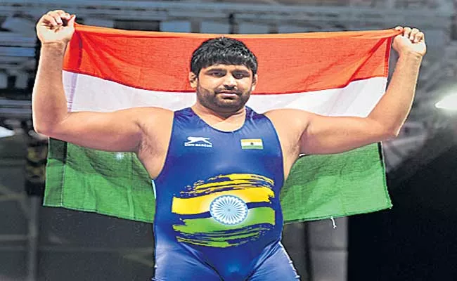 Indian wrestler Sumit Malik seals Tokyo spot at World Olympic qualifiers - Sakshi