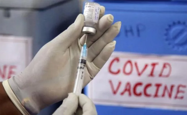 Telangana Govt Starts Vaccination Public Drivers From June 3 - Sakshi
