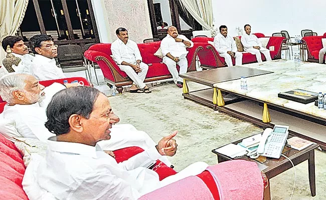 TRS MPs Request To KCR: Play Key Role In National Politics - Sakshi