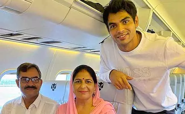 Neeraj Chopra Takes Parents On Their First Flight Shares Pics - Sakshi