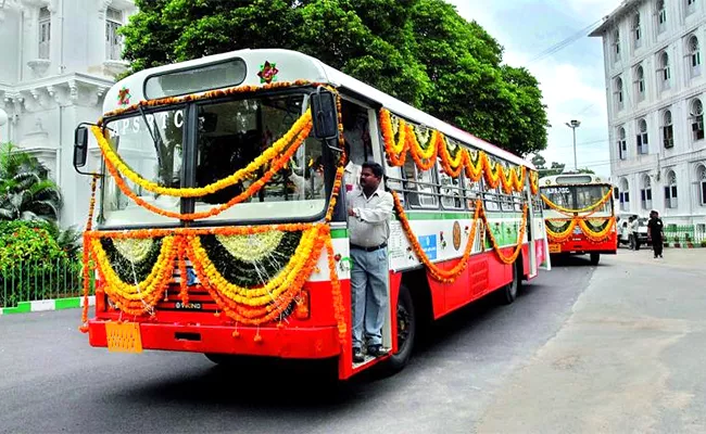 TSRTC: New Buses Are Coming To TSRTC Soon - Sakshi