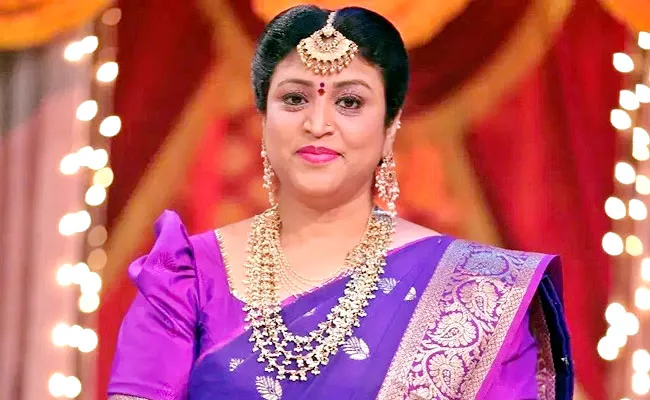 Bigg Boss Telugu 5: Karthika Deepam Fame Uma Devi Remuneration - Sakshi