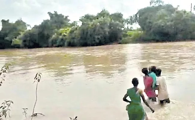 Mancherial District Rural Areas People Suffering Monsoon Season - Sakshi