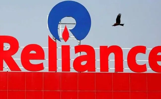 Reliance co buys 40 percent in Manish Malhotra brand - Sakshi