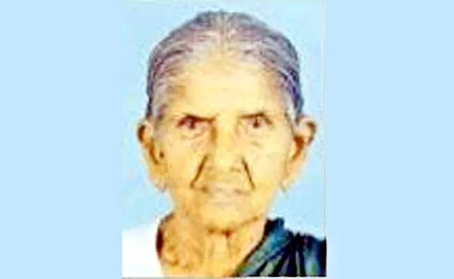 102 Years OLD Woman Takes Jeeva Samadhi In Tamilnadu - Sakshi