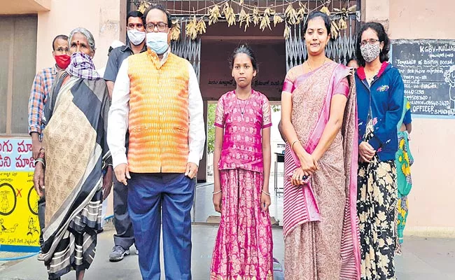 Telangana Mahabubnagar Collector Venkat Rao Adopted The Orphane Student - Sakshi