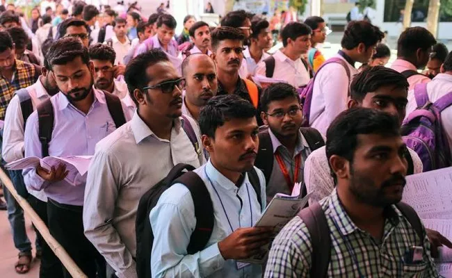 Unemployment rate at Above 9 Percent in January-March 2021: NSO - Sakshi