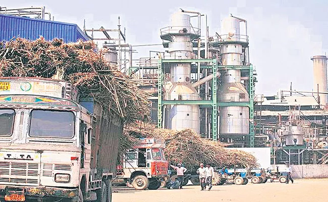 Sugar mills go slow on fresh export contracts amid fall in global raw sugar prices - Sakshi