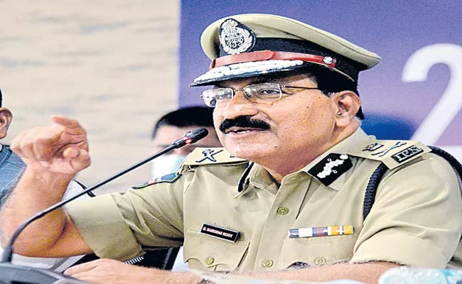 Telangana DGP Mahender Reddy Released Annual Crime Report Of 2021 - Sakshi