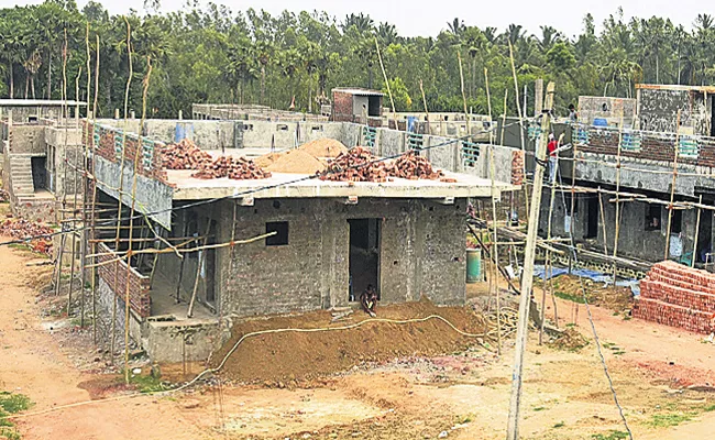 Andhra Pradesh Govt Accelerate houses construction in YSR Jagananna Colonies - Sakshi