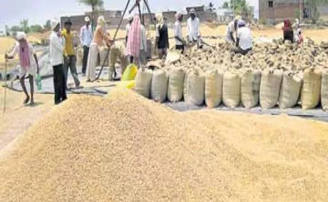 Monsoon Season Grain Sales Process End In Telangana - Sakshi
