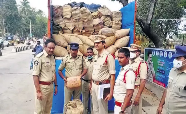Cannabis transportation in corn bags arrested by police - Sakshi