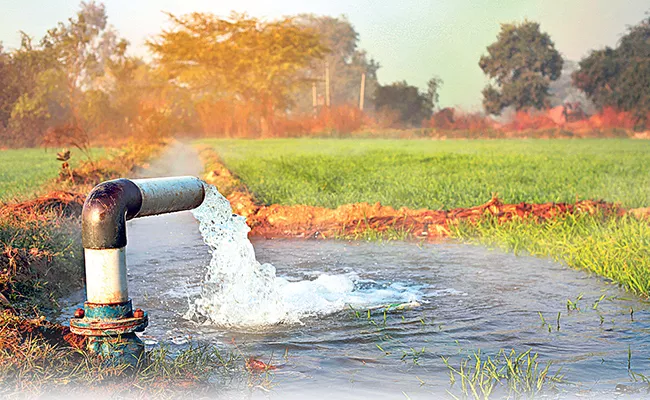 Andhra Pradesh government is releasing water for rabi crops - Sakshi