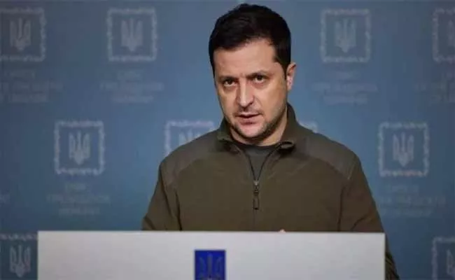 Zelenskyy Says he is Ready to Compromise NATO Ambitions to End War - Sakshi