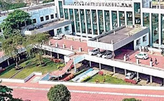 GVMC Shopping Complex Visakhapatnam AP High Court - Sakshi