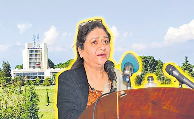 Nilofer Khan: First woman Vice Chancellor of Kashmir University - Sakshi