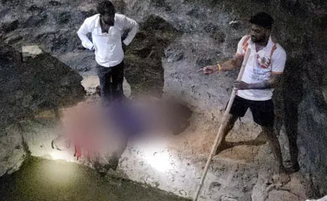 Six Children Died Their Mother Allegedly Threw Them Into A Well  - Sakshi