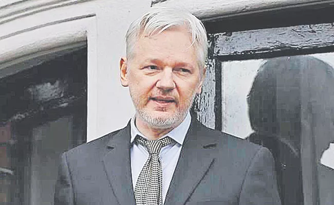 UK Court Formally Issues Julian Assange US Extradition Order - Sakshi