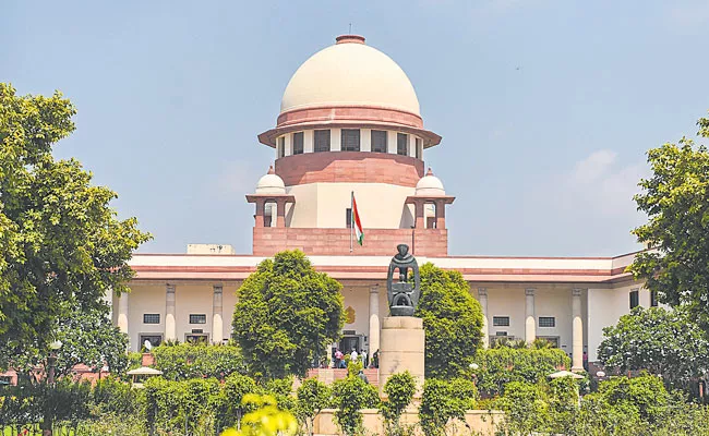 Karan Thapar Article on Justice Madan Lokur, Justice Deepak Gupta, Justice AP Shah - Sakshi