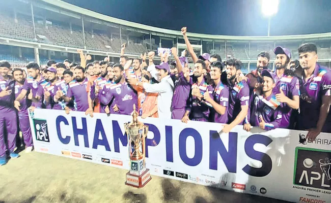 Coastal Riders Are inaugural champions of Andhra Premier League - Sakshi
