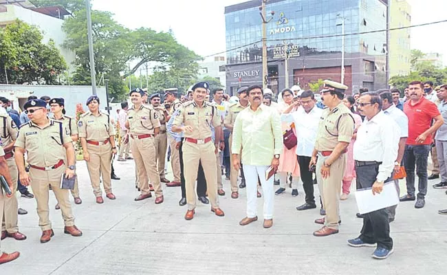 City Police Commissionerate Headquarters Named As Twin Towers - Sakshi
